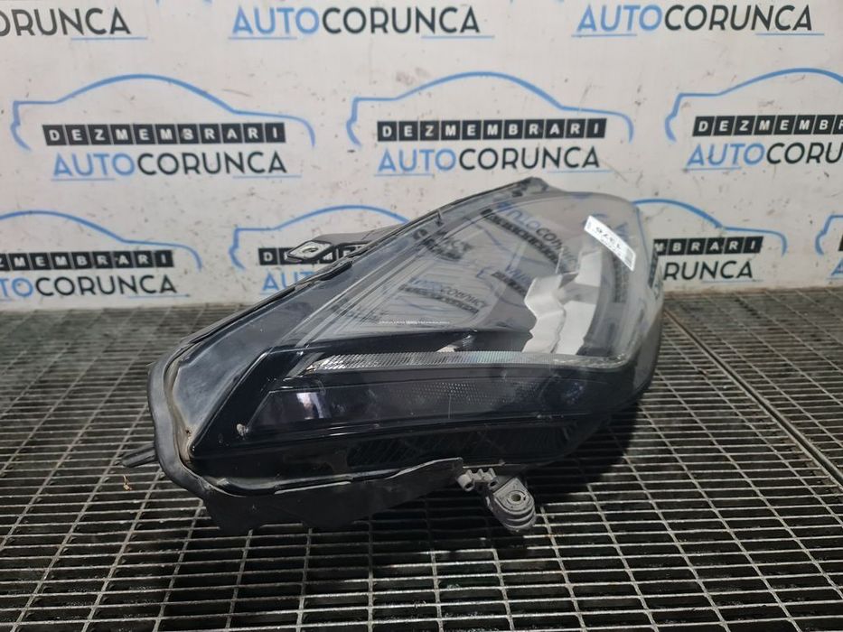 Far Dreapta Jaguar E - PACE 2017 - 2020 SUV 4 Usi (1376) LED X540HLUKRHMID