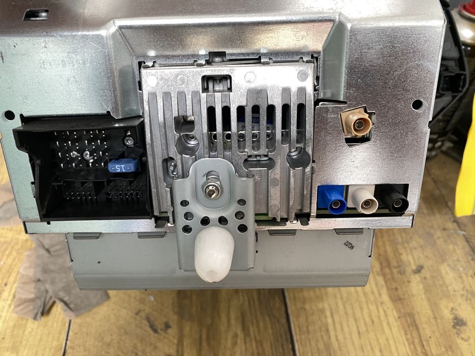 Navigatie Ford mondeo 4 facelift 2010 - 2013 cu intrare camera kuga 1