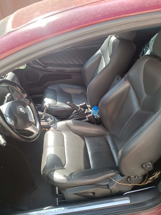 Alfa Romeo GT 1.8 benzin на части