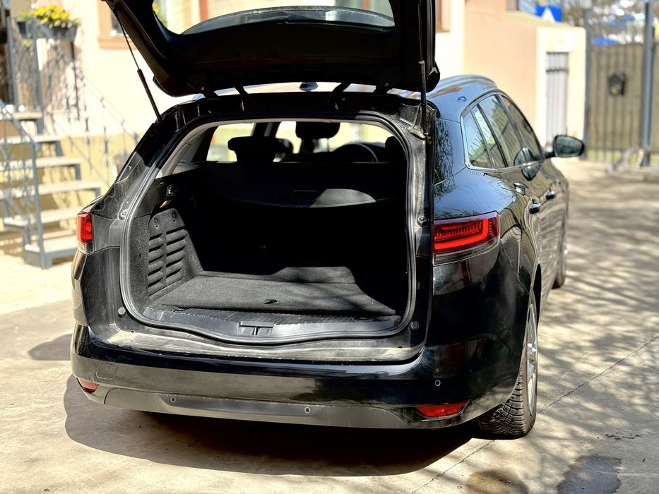 Renault Megane IV Hybride Plug-in, automat, inmatriculat, 2021,