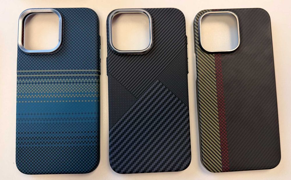 iPhone 15 Pro Max 256GB Titanium Black + Подарък 3 ПРЕМИУМ калъфи