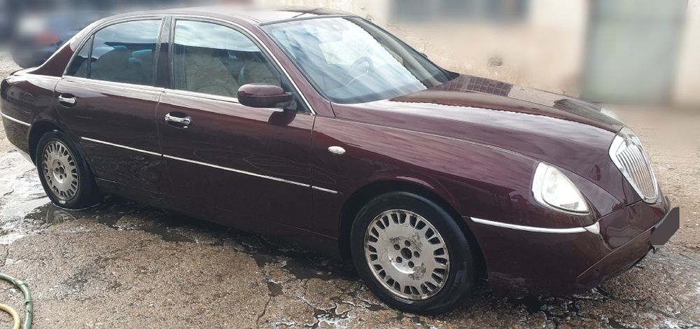 Vând Lancia Thesis