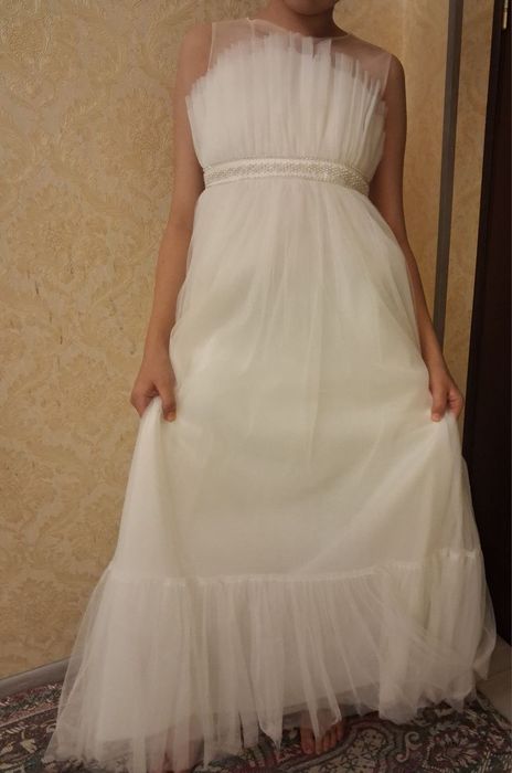 Платье вечернее элегантное