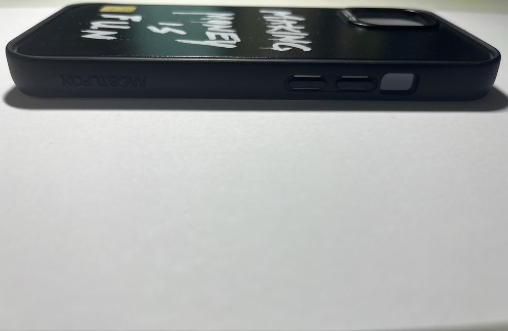 Vand husa mobilfox originala  pentru iphone 13