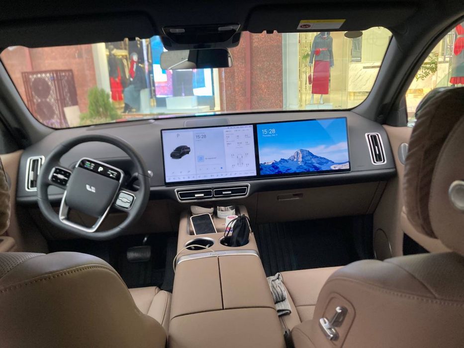 Продаётся Li 7 restayling 2025