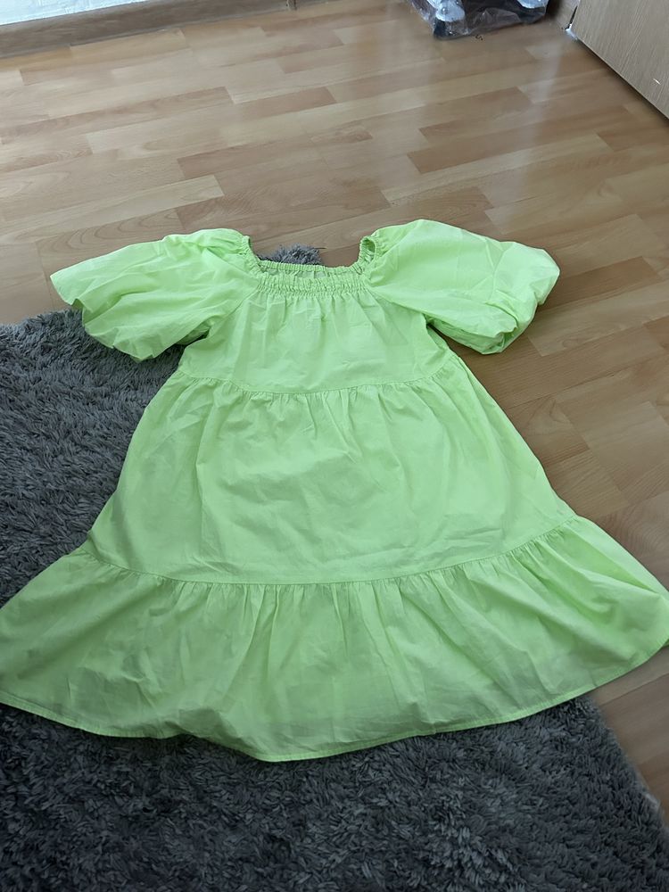 Rochie zara xs vaporoasa