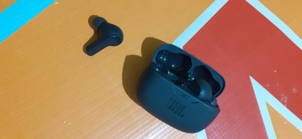 Căști wireless jbl