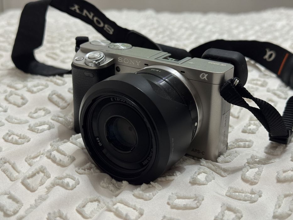 Vand aparat foto SONY ALPHA 6000