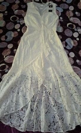 Новое белое платье GUESS