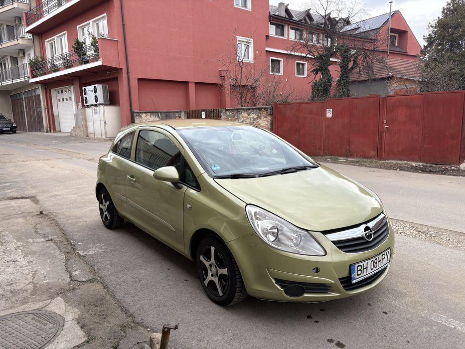 Opel Corsa 1.2 Automat, benzina – 2007, în stare bună