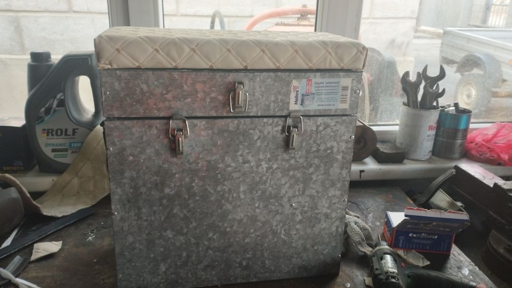 Здраствуйте продам ящик для рыбалки состояние оличное..