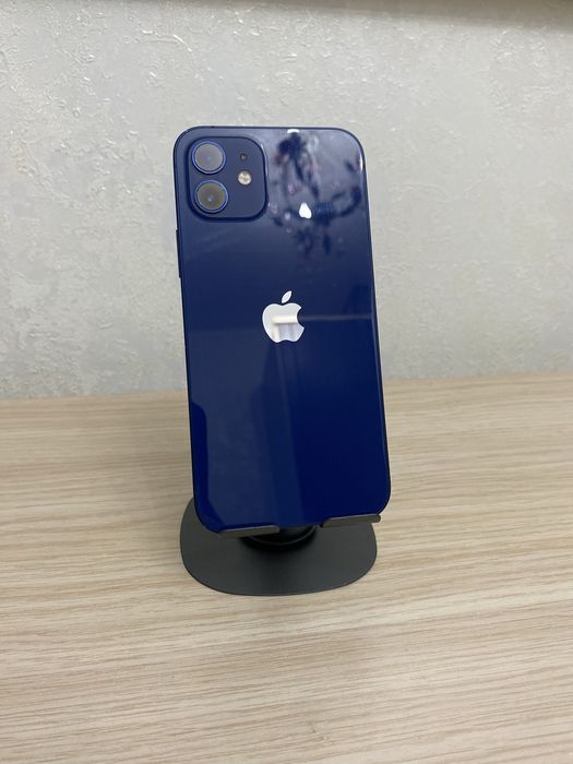 Айфон 12 В идельном состояние!