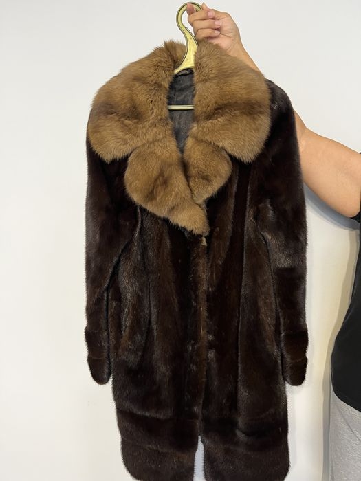 Продам норковую шубу