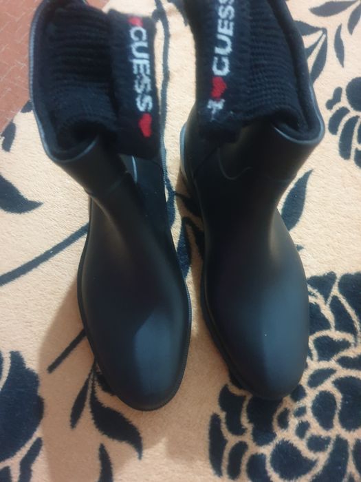 Cisme guess nepurtate