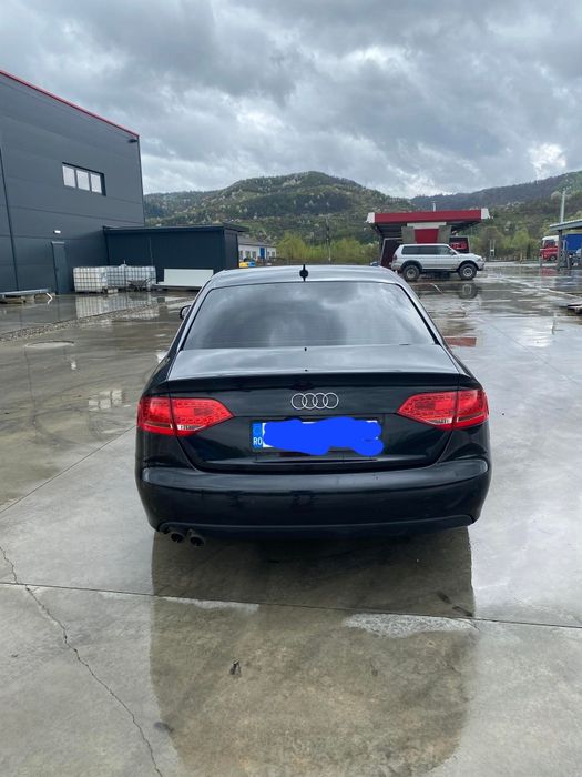 Audi a4 b8 2.0 TDI s -line automat Full led

Model: A4
Capacitate moto