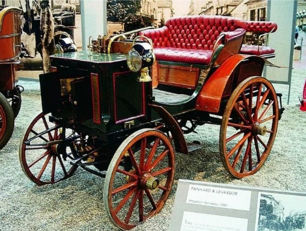 Самая редкий ретро автомобили стартй времён.