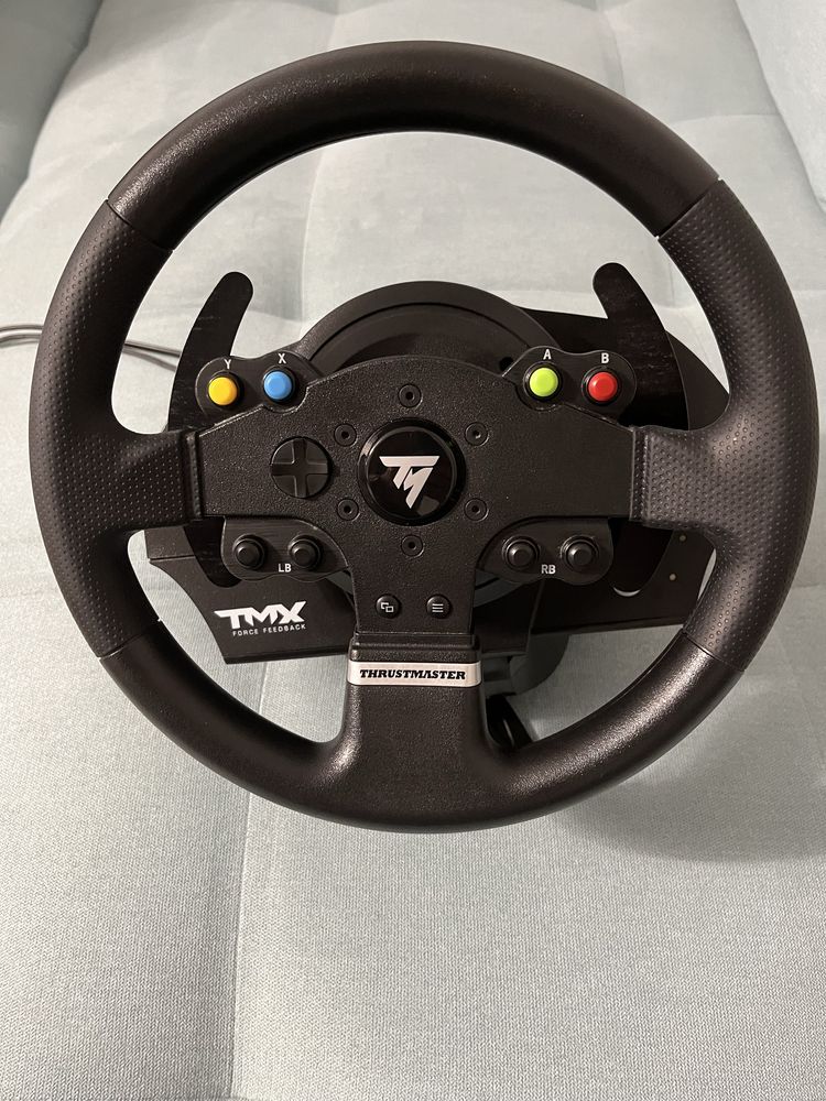 Thrustmaster TMX (volan + pedalier)