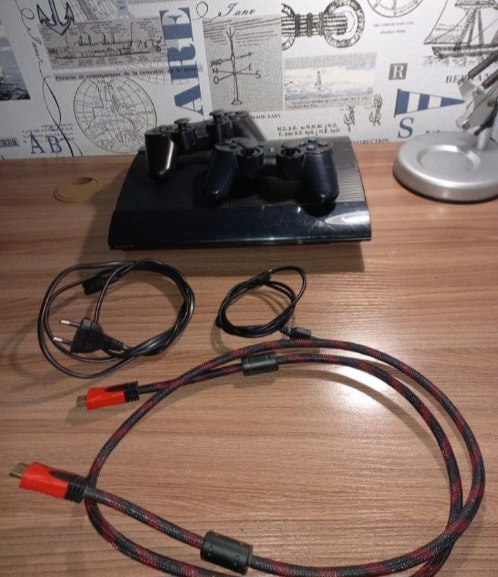 Продам игровую приставку пс3