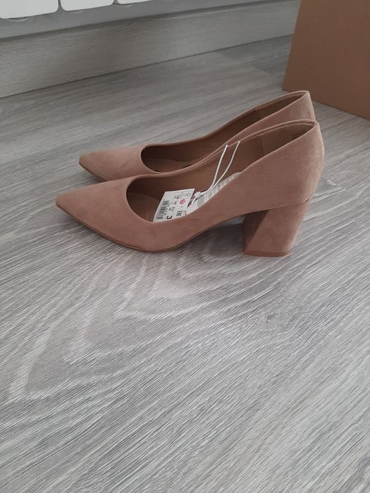 Vând pantofi Reserved,mărimea 36