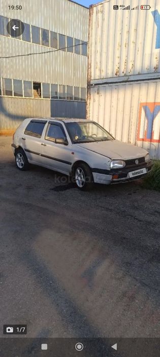 Продам  машину Фольксваген гольф 1993 года