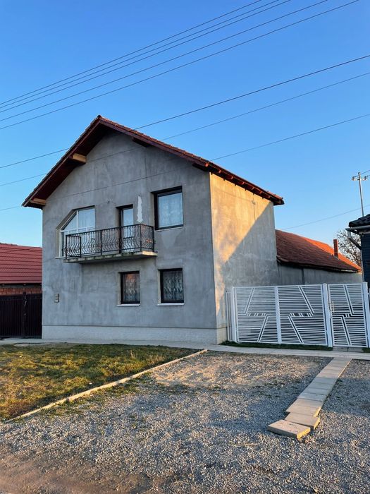 Vand casa in vanatori