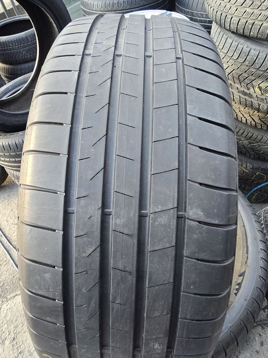 Anvelopr vara 255 55 19