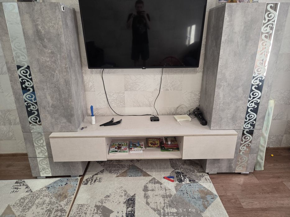 Тумба под телевизор