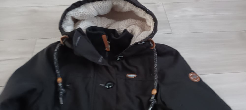 Geacă iarna Ragwear marimea S