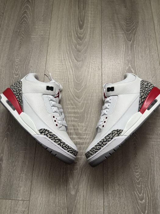 Jordan 3 Fire Red