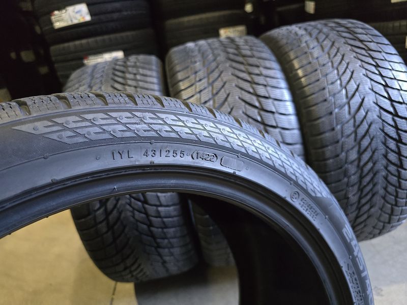255/40/19//245/40/19 NOKIAN