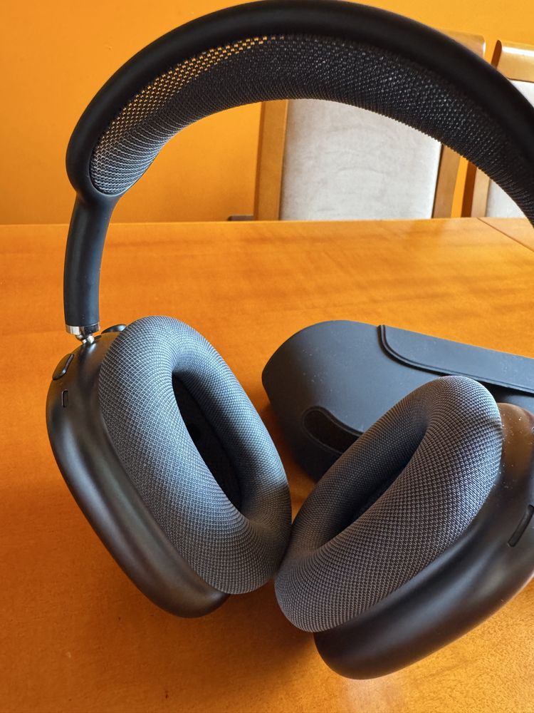 Apple AirPods Max