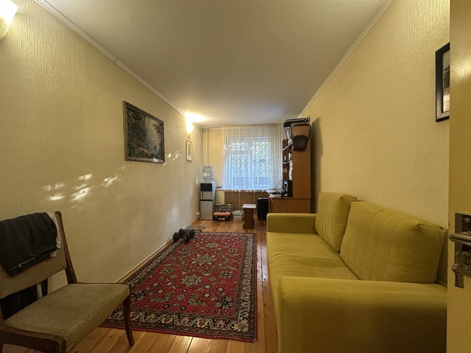 Продам 4х / Чиланзар 1 квартал / Торговый центр