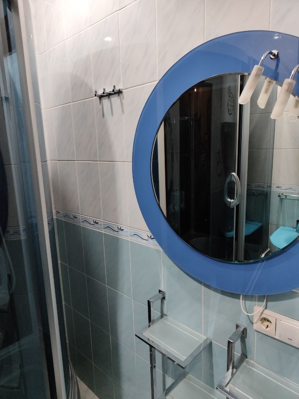 Продаётся квартира в центре Яшнабадского района