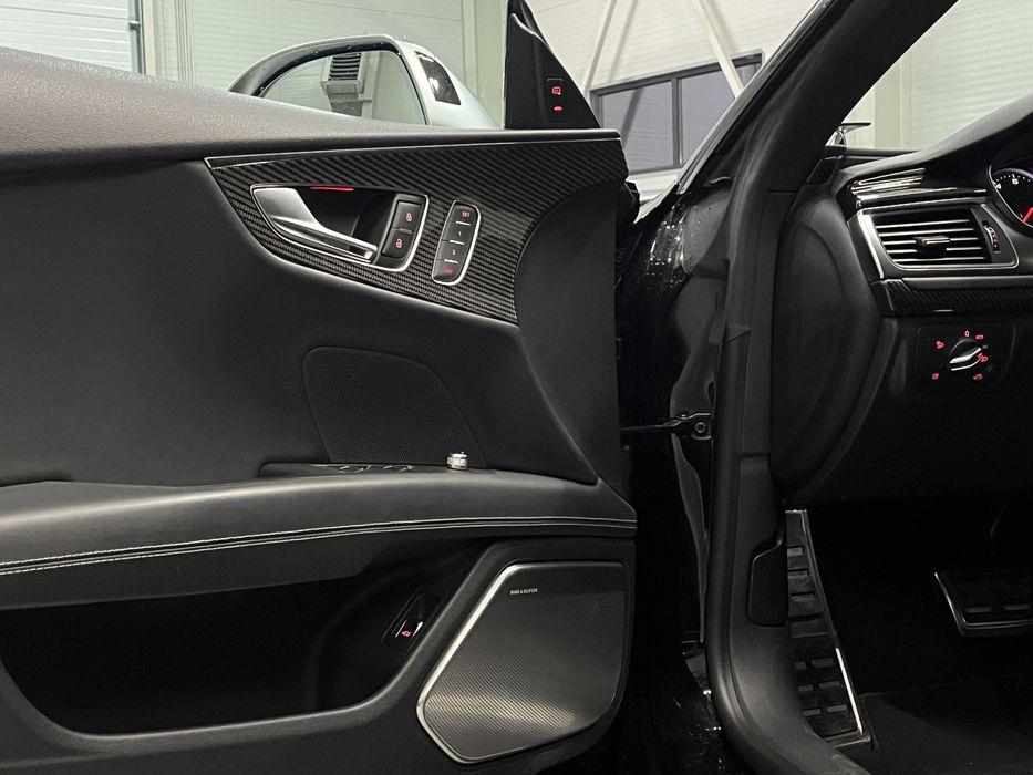 Audi RS7 /Bang&Olufsen/ Trapă