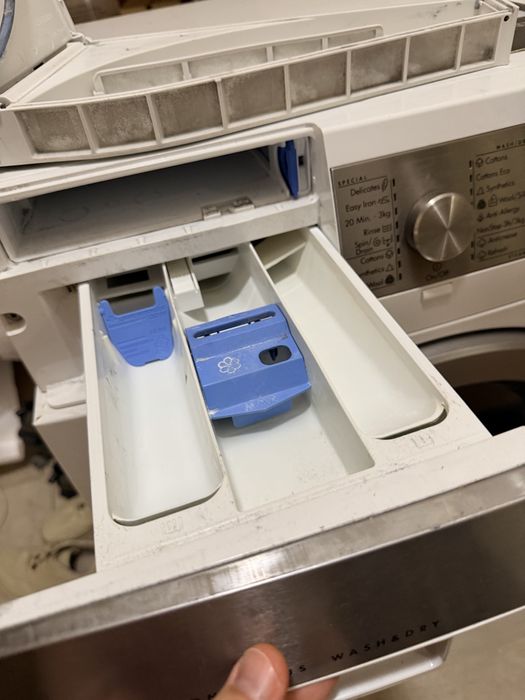 AEG пералня със сушилня