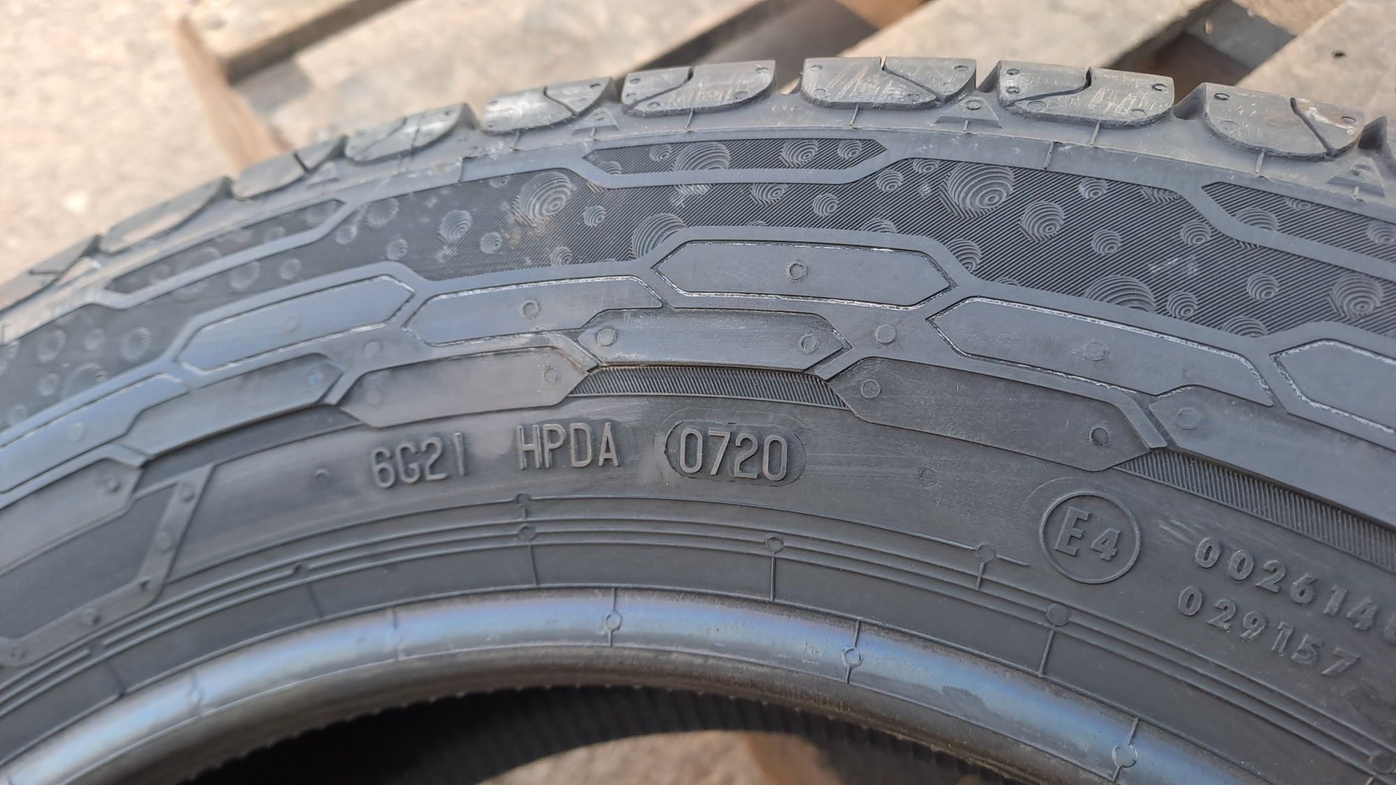 2бр. Нови 195/65/16C Uniroyal Rain MAX 3