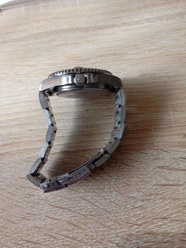 Rolex soati sotiladi