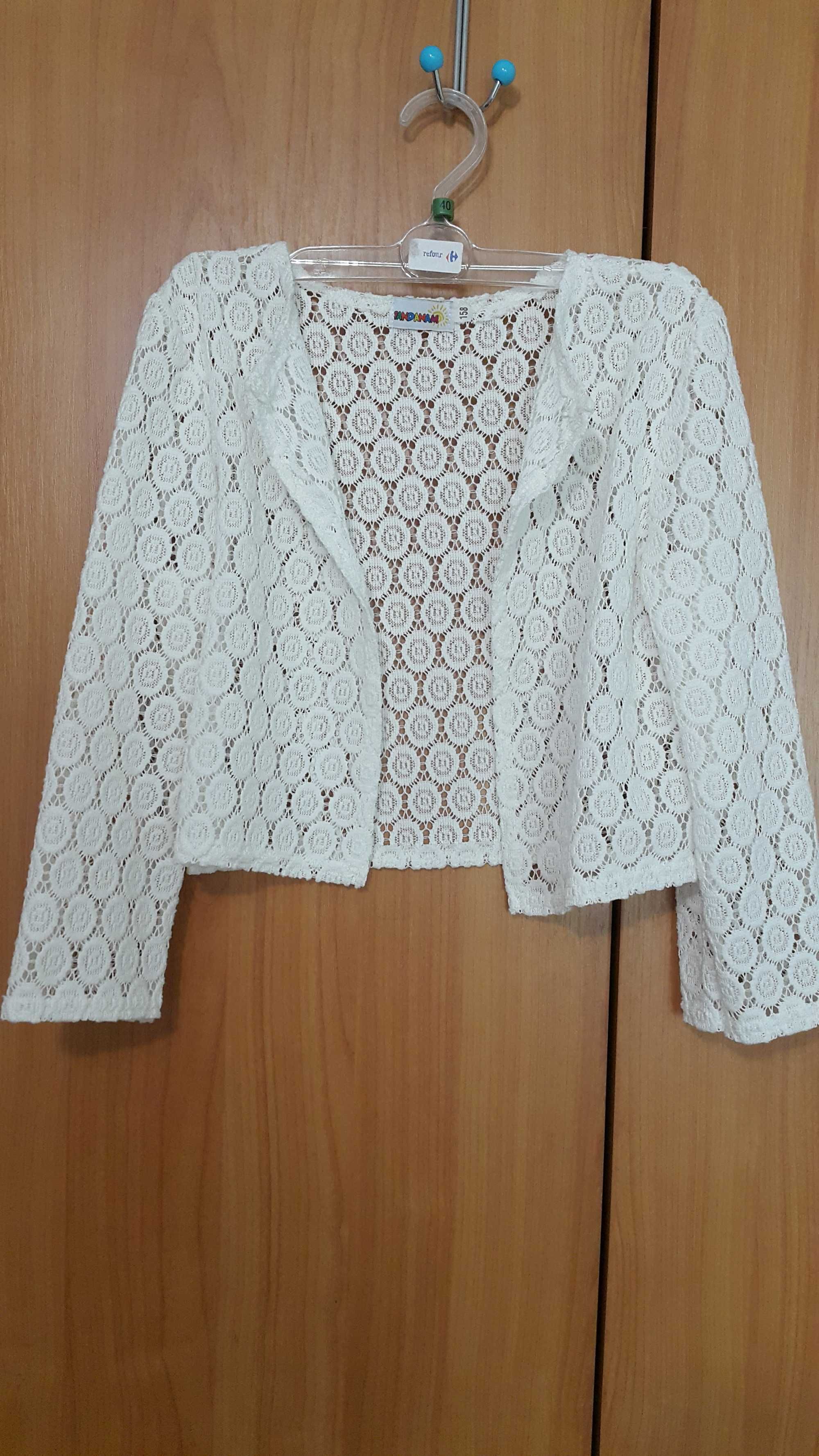 Vand rochita cu bolerou