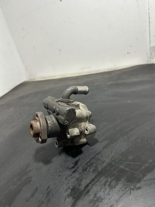 Pompa servo servodirectie Volkswagen Vw Golf 4 1.6 benzina Polo 1.6
