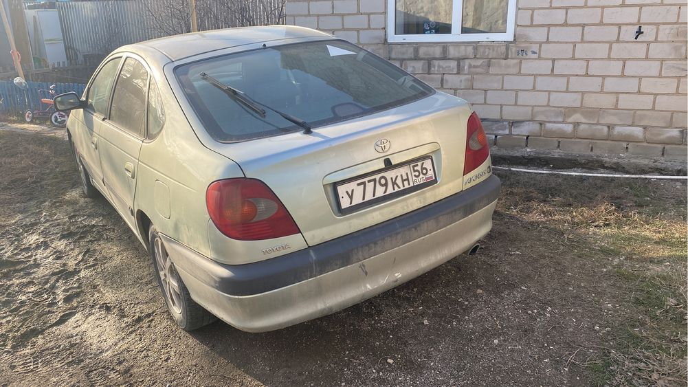 Продам тойота авенсис