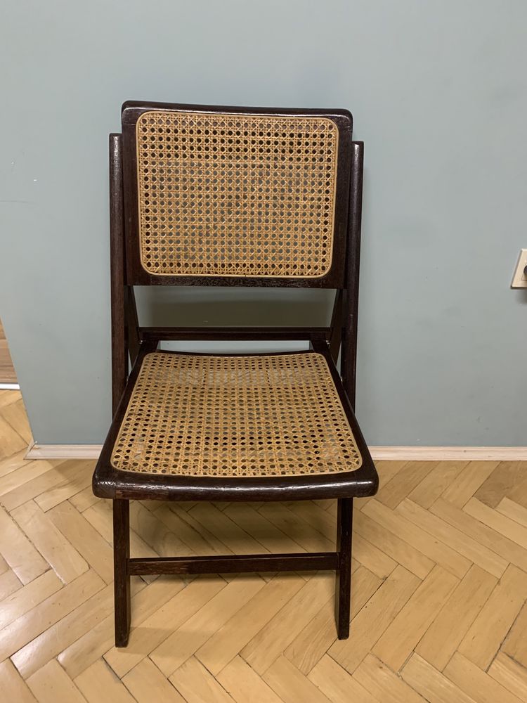 Сгъваем дървен стол с Виенска слама / 60-те