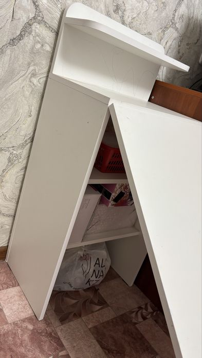 Стол для маникюра