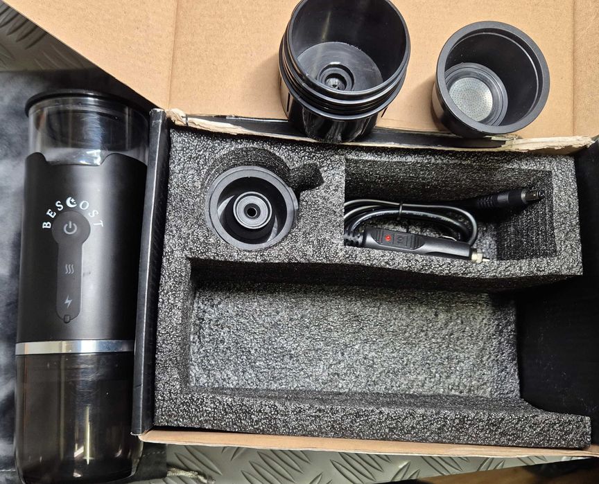 Преносима кафе машина със забележка