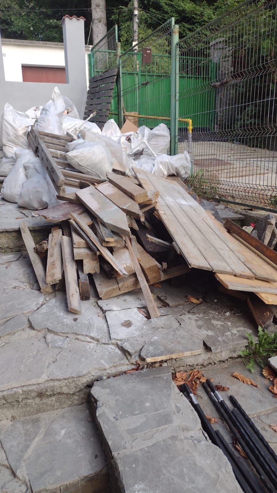 Debarasam apartamente poduri,beciuri, mobila