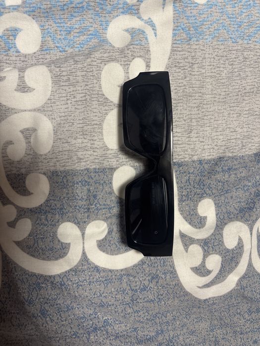 Off white очила