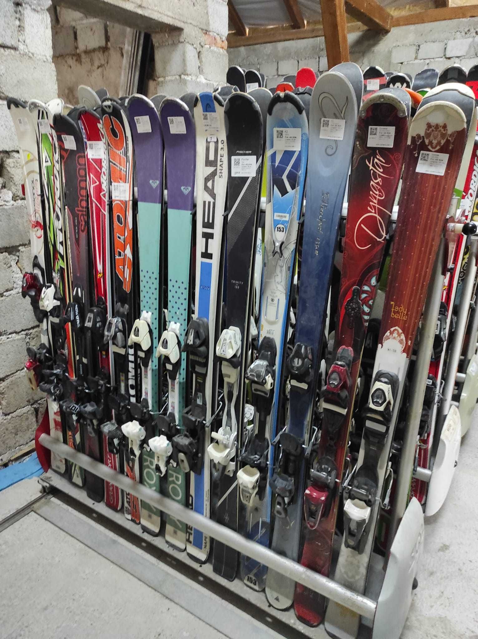 Un LOT de schiuri second hand, toate marimile