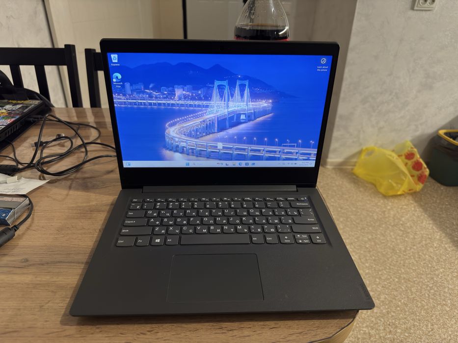 продам ноутбук Lenovo торг есть
