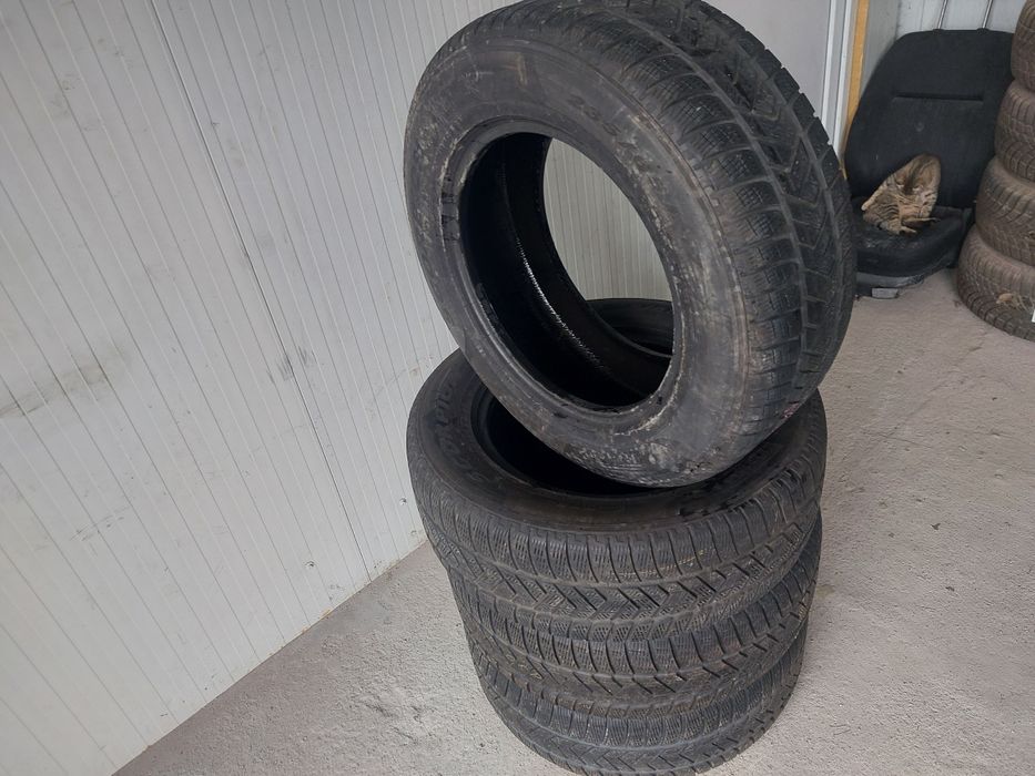 135 lei bucata! Set anvelope M+S/IARNA 235 65 17 Pirelli