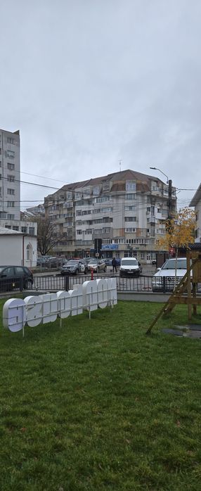 Apartament de inchiriat, apartament2 camere zona centrala,piata mare07