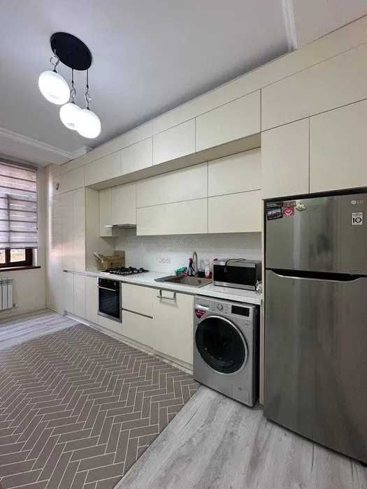 Buyuk Ipak yoli It park yaqnida Bezmakler kvartira bor